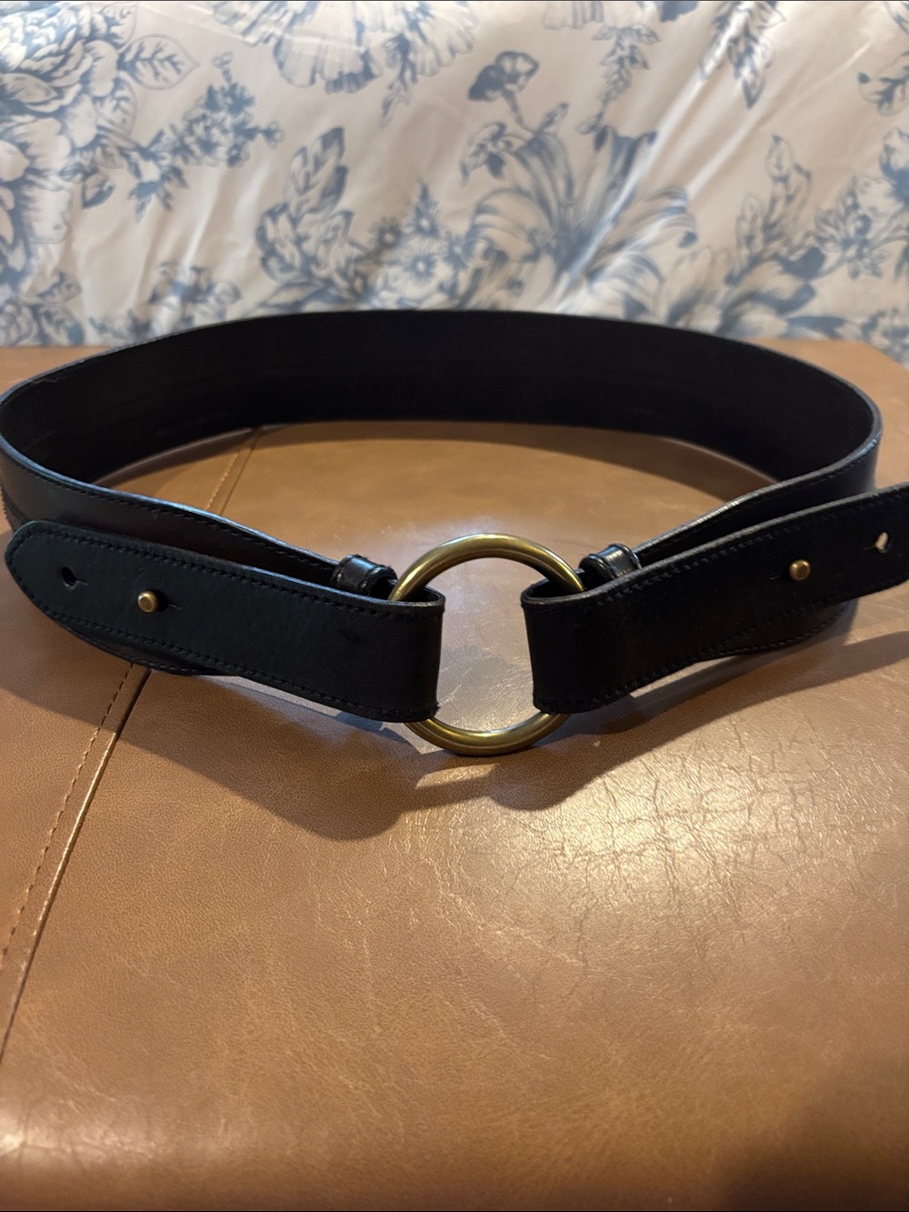 Ralph Lauren Black Leather Women's Belt with Brass O-Ring Detail SIZE MEDIUM
